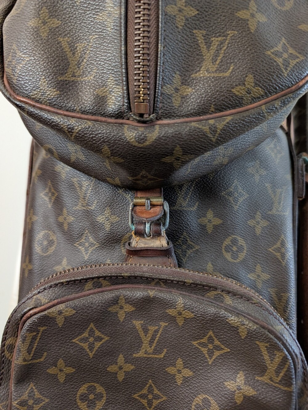 Early 80's "Louis Vuitton" Monogram Golf Club Bag - *Display Piece* - Rare Find! - Picture 8 of 16